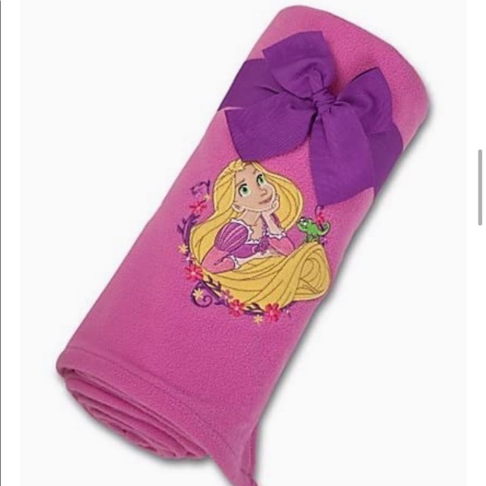 Disney Store Tangled Princess Rapunzel Fleece Throw Blanket - Pink Soft - NEW